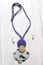 Load image into Gallery viewer, Bagru Fabric Handcrafted Necklace Set Accentuated with Jute and Shells
