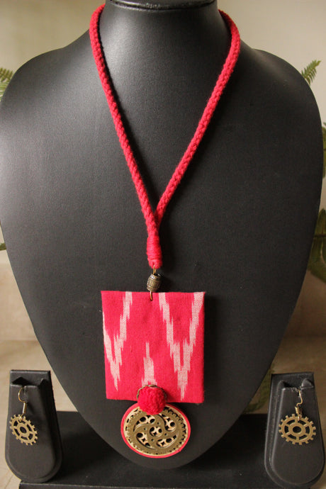 Ikat Fabric Adjustable Thread Closure Necklace Set with Antique Gold Finish Metal Accents