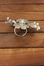 Load image into Gallery viewer, Oxidised Silver Finish Glass Stones Embedded Flower Motifs Statement Cocktail Ring
