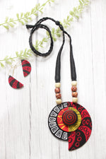 Load image into Gallery viewer, Fabric Hand Painted Circular Adjustable Closure Fabric Necklace Set
