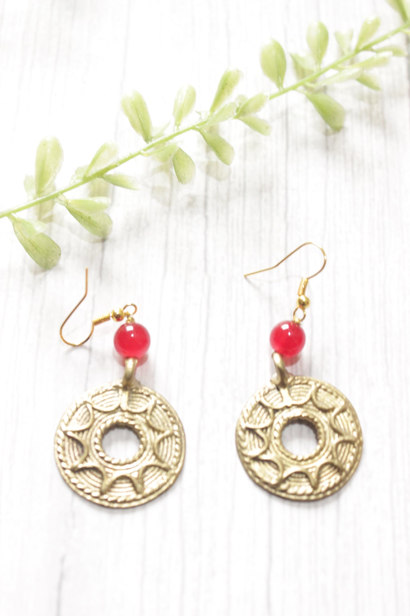 Dhokra Pendant Braided Red Necklace Set