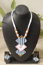 Load image into Gallery viewer, Indigo &amp; White Block Printed Fabric Necklace Set with Adjustable Thread Closure Necklace Set
