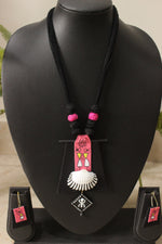 Load image into Gallery viewer, Black and Pink Tribal Hand Painted Fabric Choker Necklace Set
