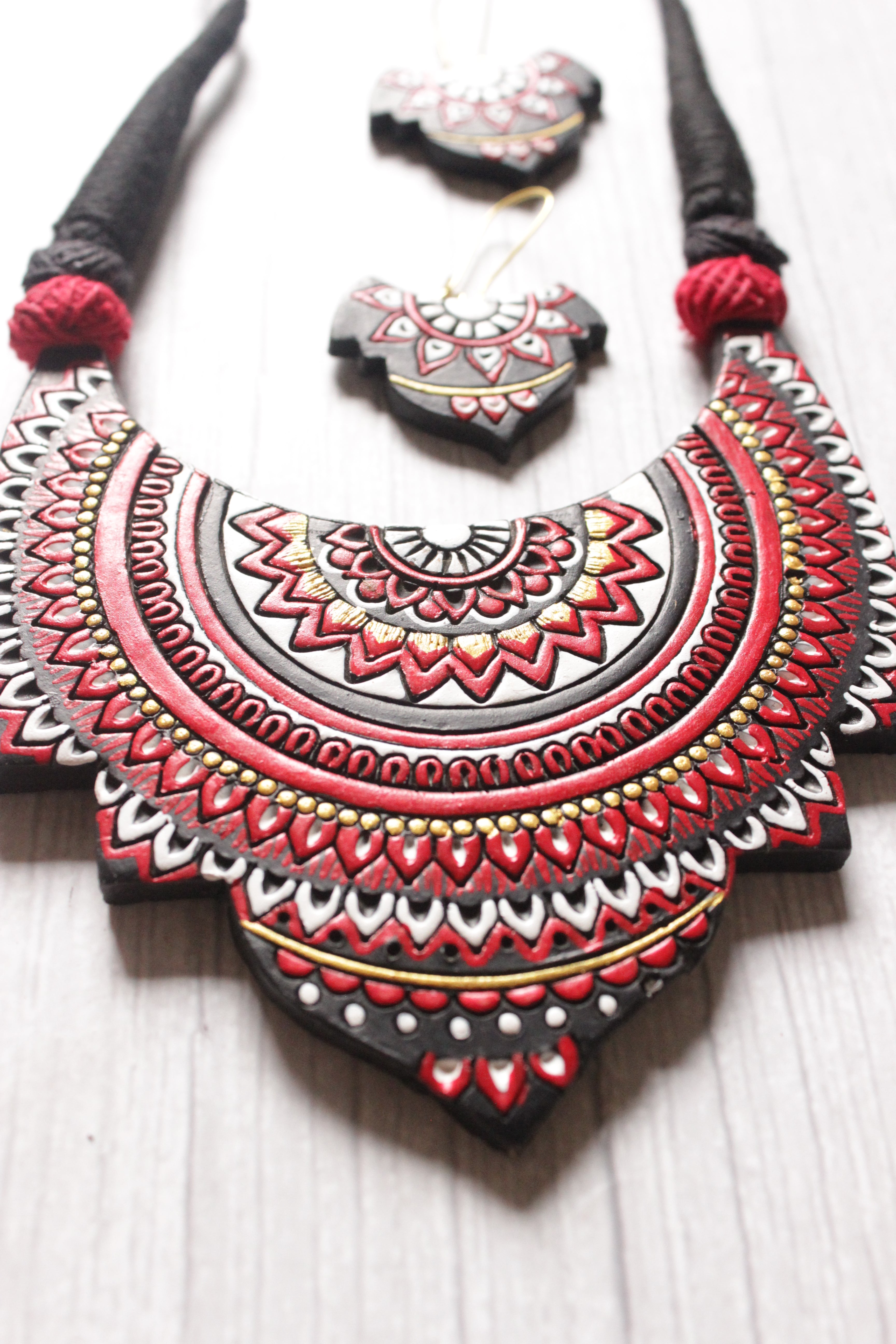Intricately Detailed Black and Red Handcrafted Terracotta Clay Necklace Set