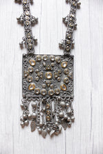 Load image into Gallery viewer, Intricately Detailed Glass Stones Embedded Oxidised Finish Chain Necklace
