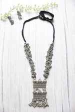 Load image into Gallery viewer, Metal Beads Embellished Dori Closure Oxidised Finish Chain Necklace
