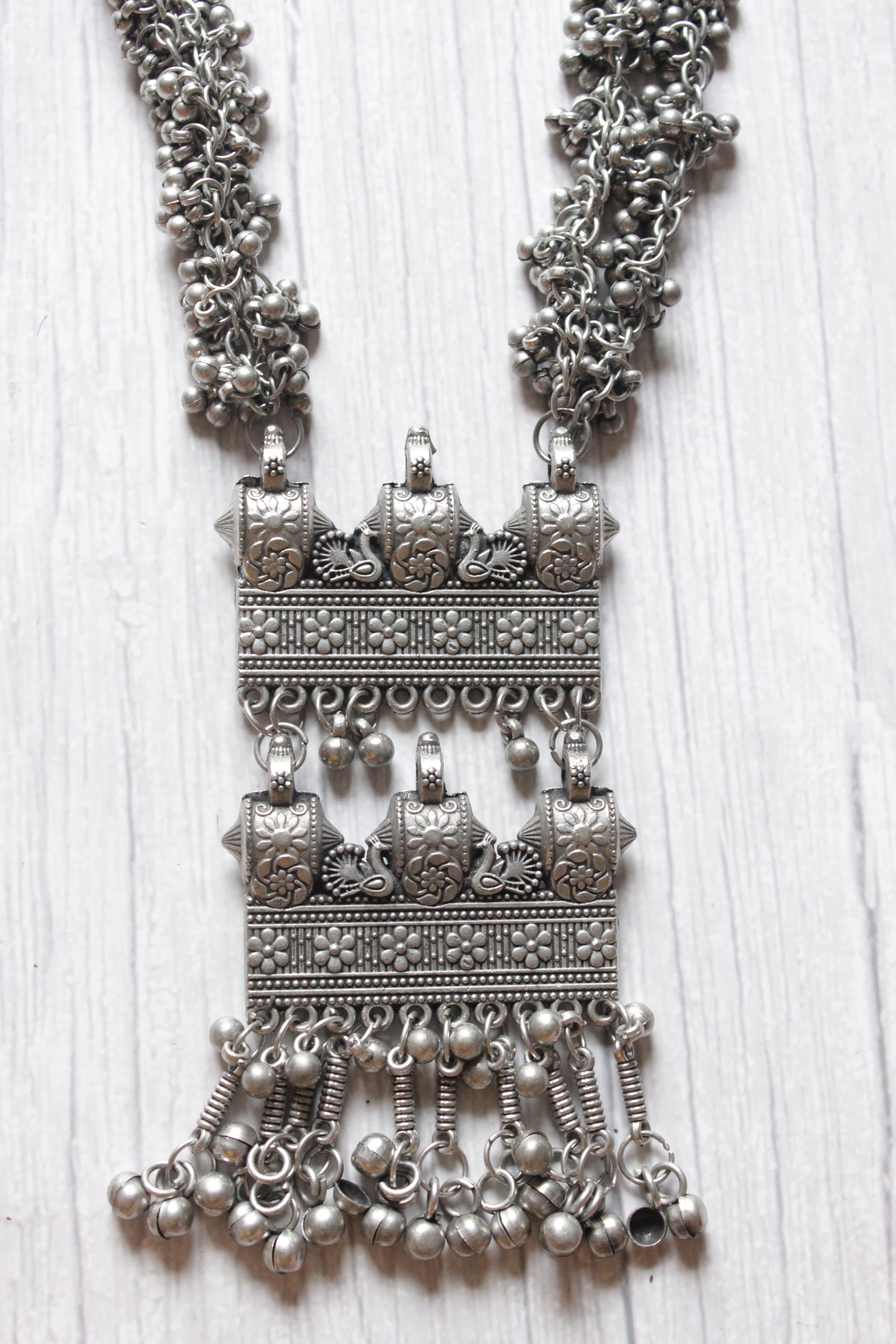 Metal Beads Embellished Dori Closure Oxidised Finish Chain Necklace