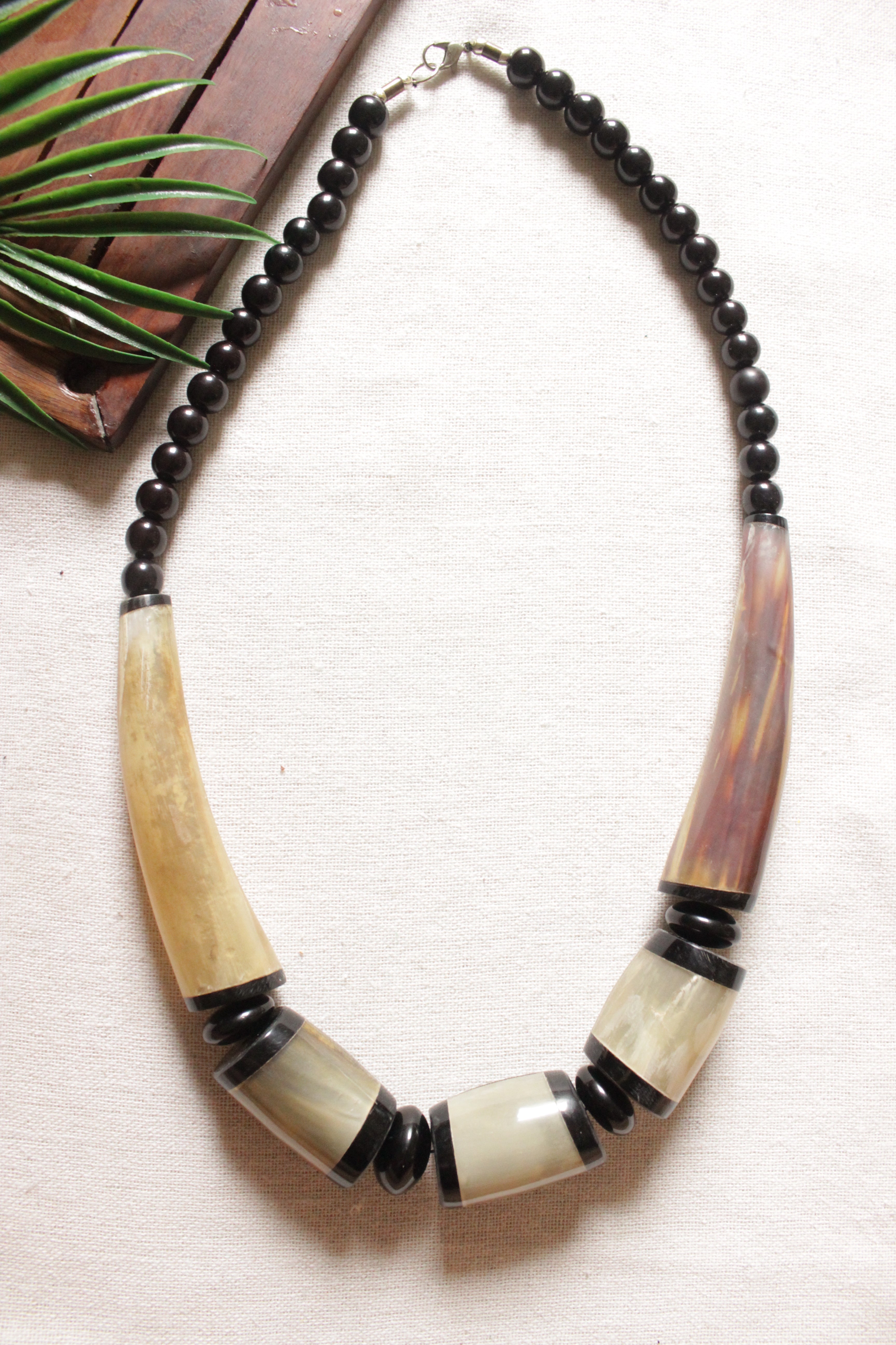 Black & Ivory Versatile Necklace
