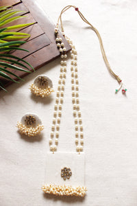 White and Gold Toned Adjustable Dori Closure White Fabric Necklace Set