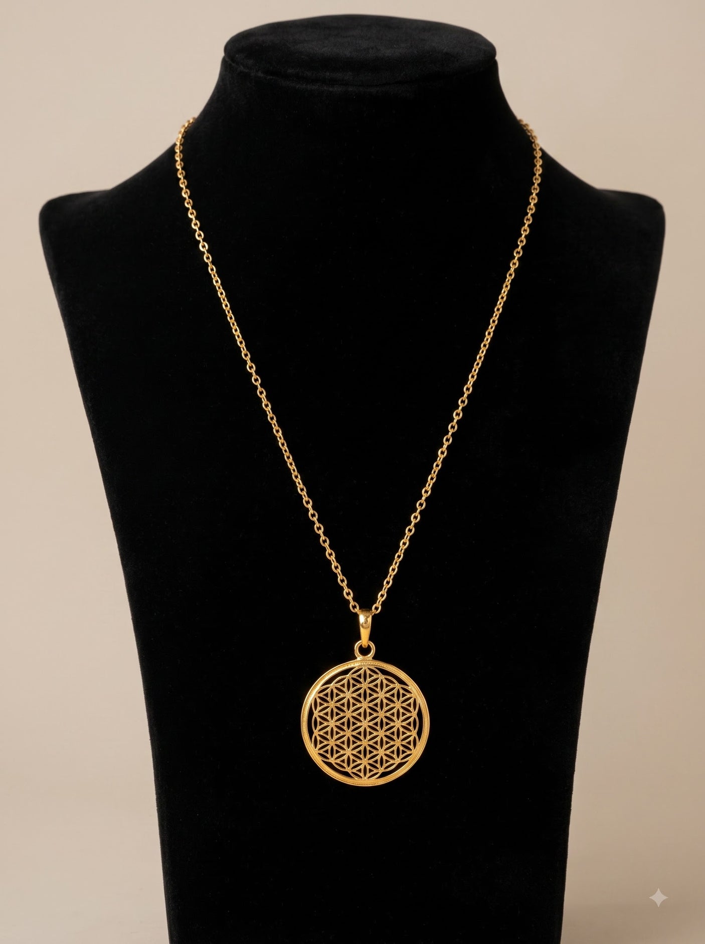 Gold Flower Filigree Circle Pendant Necklace