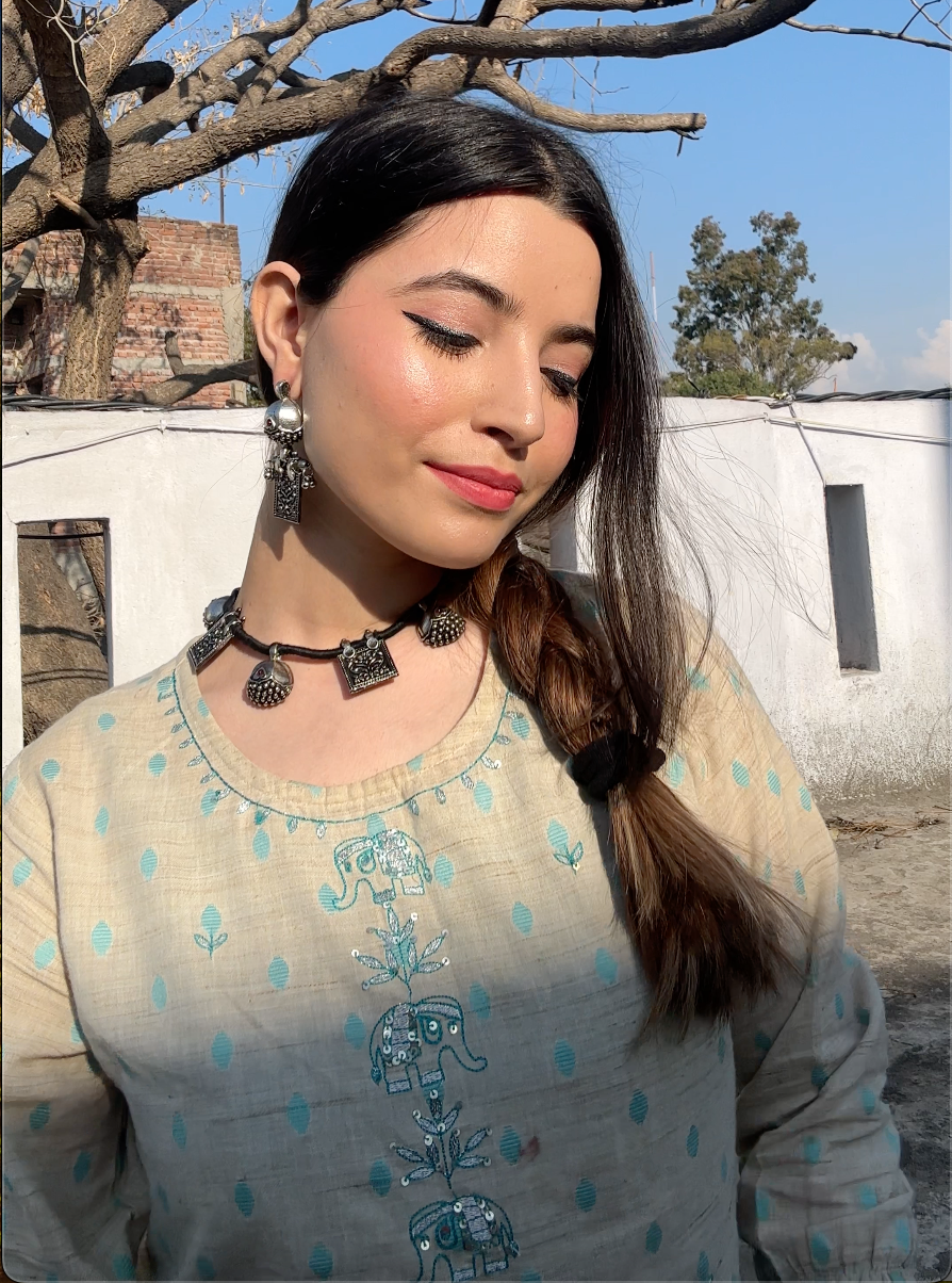 Square and Dome Shaped Metal Embellishments Oxidised Finish Adjustable Length Choker Necklace Set