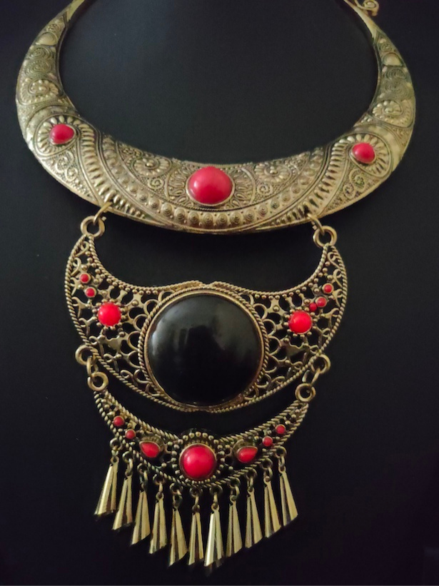 3 Layer Hasli Necklace Set with a Statement Pendant (Black & Red Stones)
