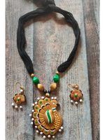 Load image into Gallery viewer, Peacock Shape Handmade Terracotta Clay Necklace Set with Thread Closure
