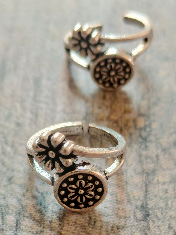 Set of 2 Toe Rings
