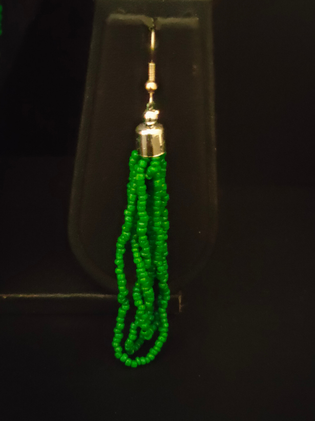 Green Beaded Multi Layered Necklace Set with Metal Detailing