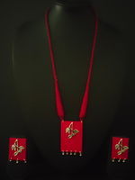 Load image into Gallery viewer, Red Fabric Necklace Set with Metal Leaves and Beads Detailing
