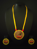 Load image into Gallery viewer, Handcrafted Jute and Fabric Necklace Set with Wooden Birds
