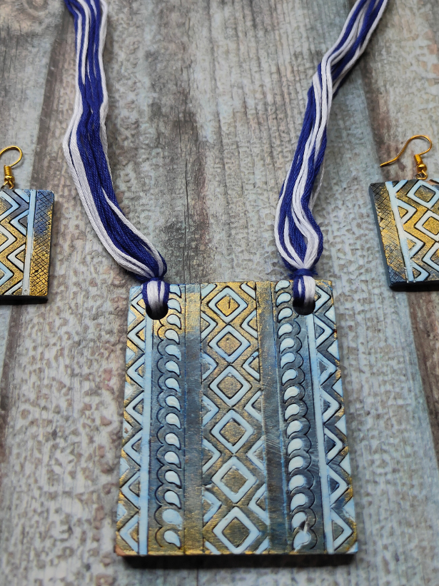 Handcrafted Shades of Blue and White Clay Necklace Set