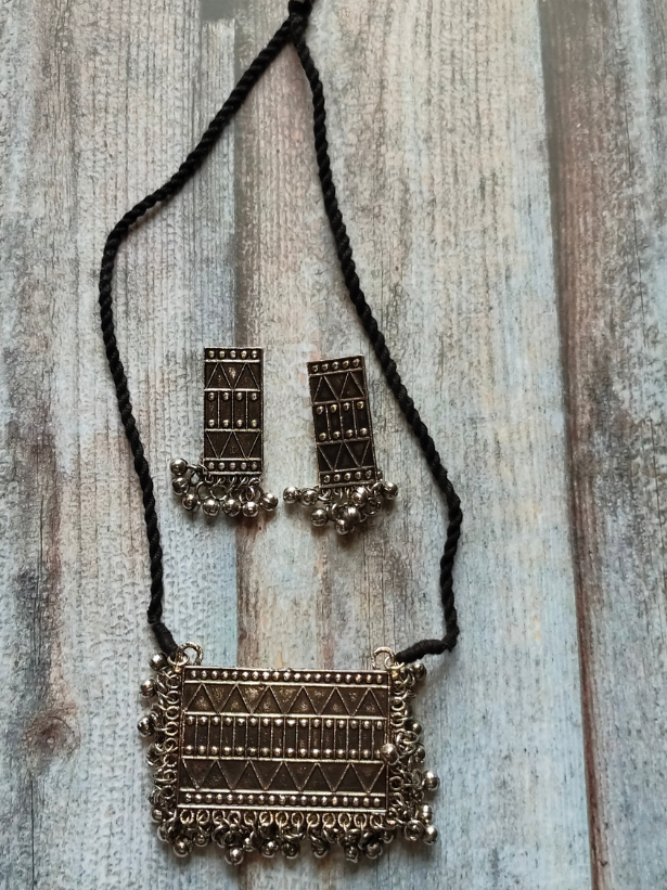 Oxidised Silver Necklace Set with Metal Beads and Thread Closure