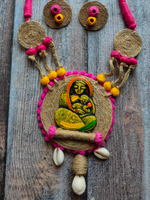 Load image into Gallery viewer, Jute and Shell Work Mother Baby Clay Work Necklace Set with Thread Closure
