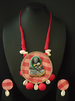 Load image into Gallery viewer, Fabric, Jute &amp; Shell Work Mother Baby Necklace Set with Thread Closure
