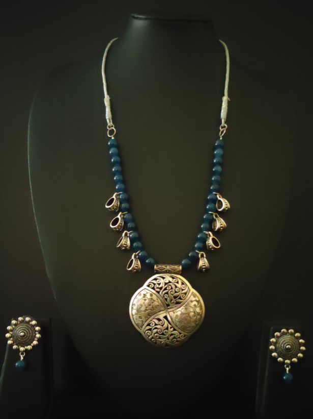 Glass Beads and Statement Metal Pendant Necklace Set