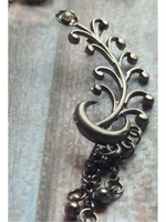 Load image into Gallery viewer, Oxidised Silver Earcuff with Metal Chain Strands
