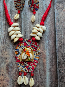 Kalamkari Fabric Shell Work Handcrafted Necklace Set with Thread Closure