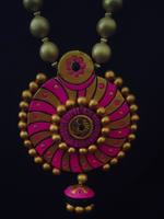 Load image into Gallery viewer, Handcrafted Pink &amp; Golden Terracotta Necklace Set
