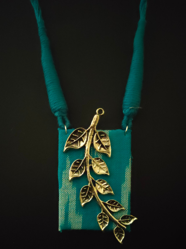 Ikat Printed Fabric Necklace Set with Metal Leaves Detailing