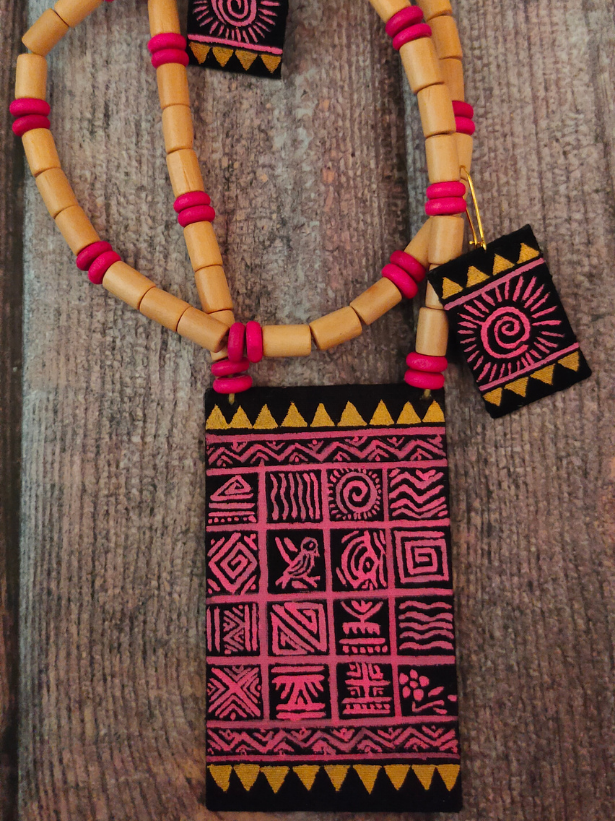 Wooden Beads Fabric Necklace Set with Handpainted Nature Motifs