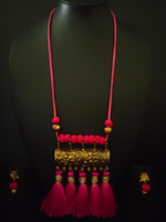 Load image into Gallery viewer, Pink Thread Closure Fabric Beads Antique Gold Finish Necklace Set with Peacock Detailing

