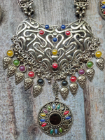 Load image into Gallery viewer, Intricately Detailed Necklace Set with Rhinestones and Mirror
