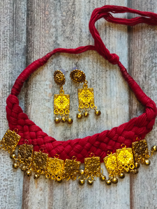 Antique Gold Finish Thread Work Hasli Necklace Set
