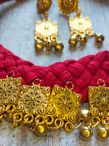Antique Gold Finish Thread Work Hasli Necklace Set
