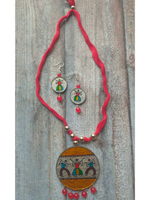 Load image into Gallery viewer, Hand Painted Tribal Motifs on Glass Necklace Set with Thread Closure
