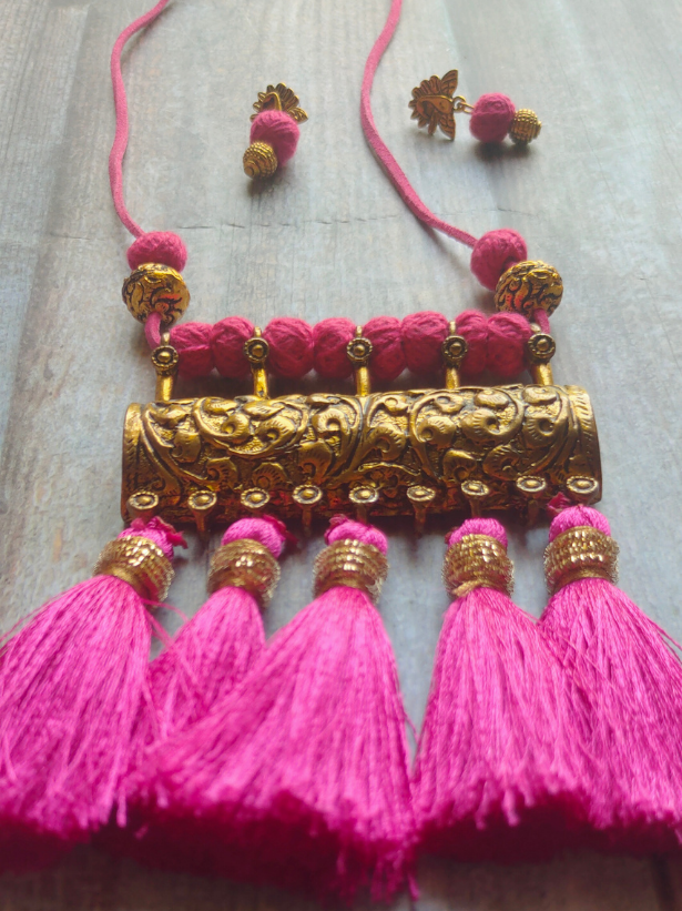 Pink Thread Closure Fabric Beads Antique Gold Finish Necklace Set with Peacock Detailing