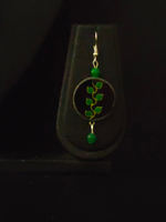 Load image into Gallery viewer, Hand Painted Leaf Motifs on Glass Necklace Set with Thread Closure
