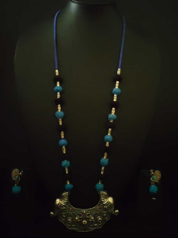Statement Metal Pendant Fabric Beads Necklace Set