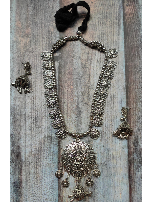 Elegant Long Chain Religious Motif Metal Necklace Set