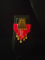 Load image into Gallery viewer, Red Fabric and Antique Gold Finish Necklace Set
