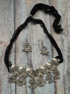 Intricately Crafted Choker Necklace with Metal Beads Danglers