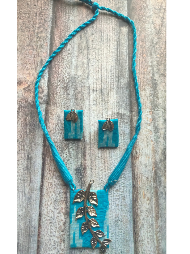 Ikat Printed Fabric Necklace Set with Metal Leaves Detailing