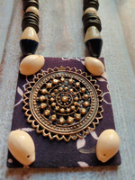 Load image into Gallery viewer, Shells and Wooden Beads Fabric Necklace Set with Metal Pendant
