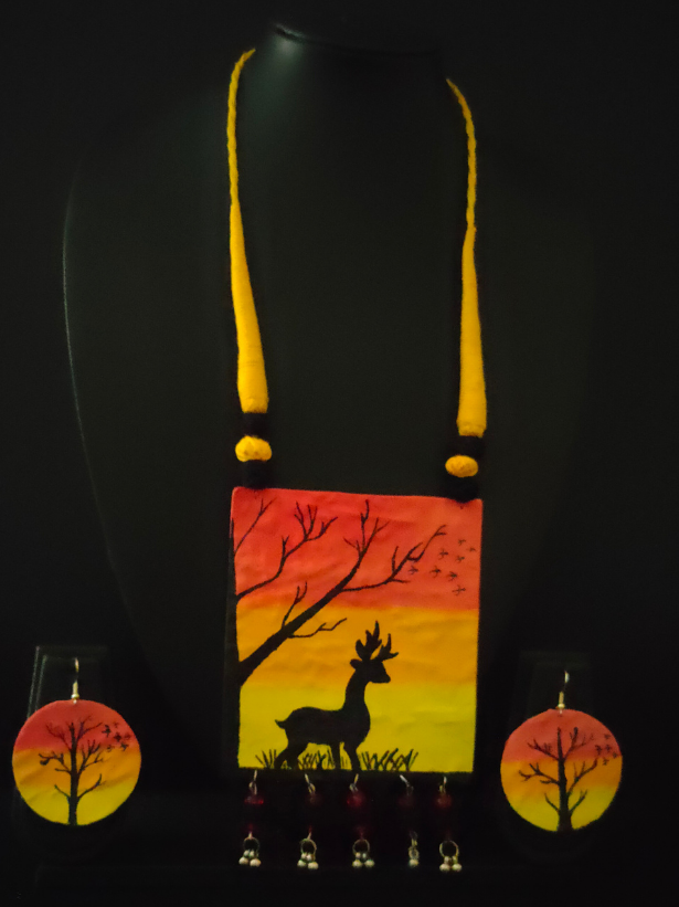 Hand Painted Deer Fabric Necklace Set with Thread Closure