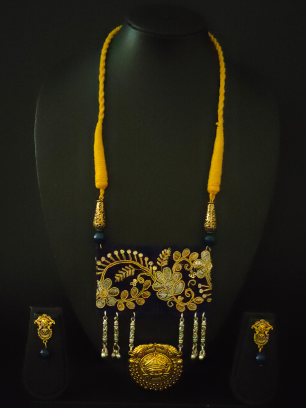Zari Work Velvet Fabric Necklace Set with Padma Metal Pendant with Thread Closure