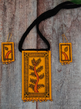 Tree Printed Fabric Necklace Set with Thread Closure