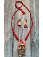 Load image into Gallery viewer, Red &amp; White Fabric and Metal Pendant Necklace Set
