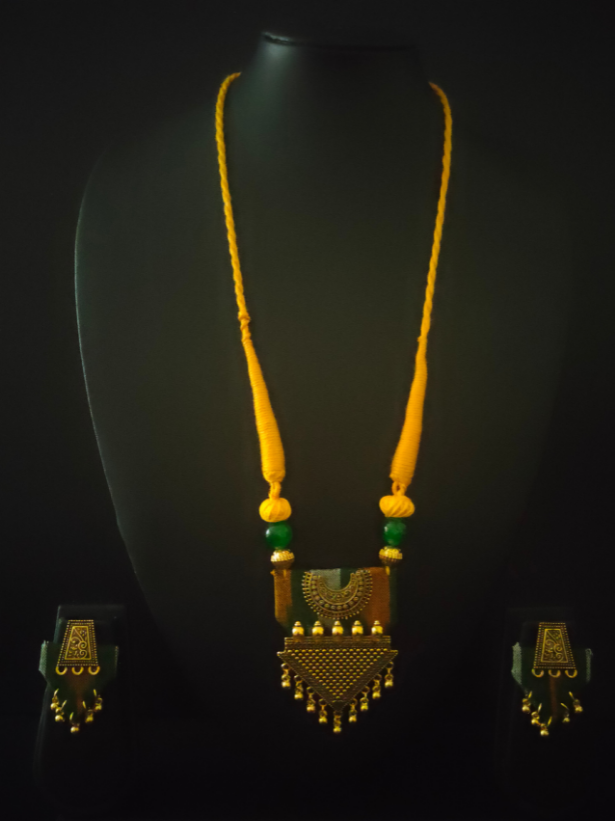 Yellow & Green Fabric and Antique Gold Finish Metal Pendant Necklace Set