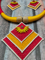 Load image into Gallery viewer, Minimalist Elegant Red &amp; Yellow Jute Necklace Set with Thread Closure
